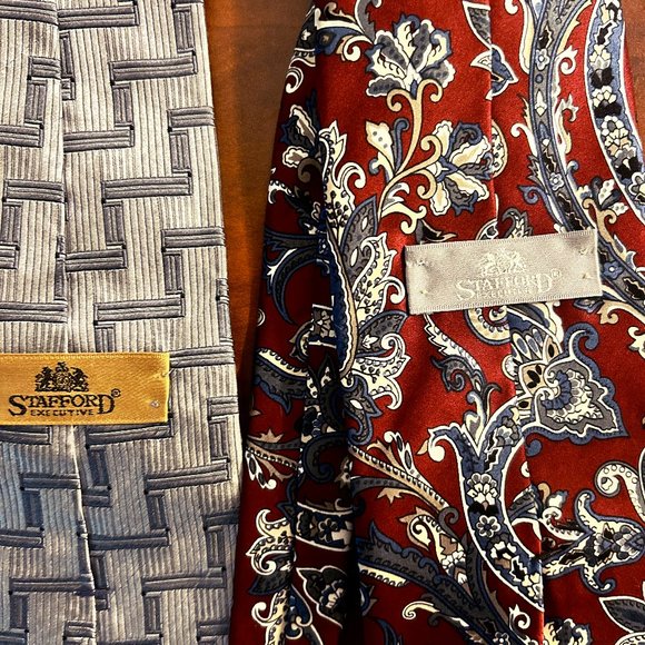2 Men's 100% Silk Ties - Picture 2 of 5